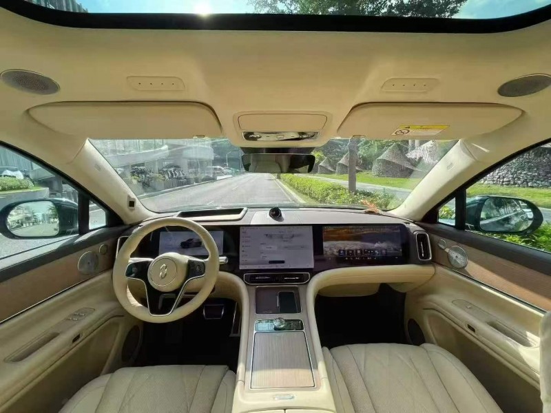 广州24年华为智选问界5