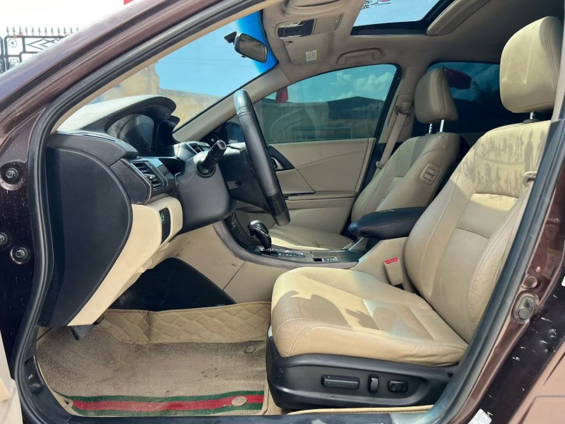 枣庄13年本田雅阁4