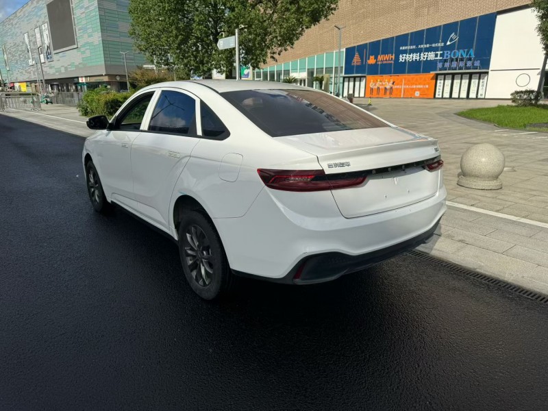 台州24年吉利几何7