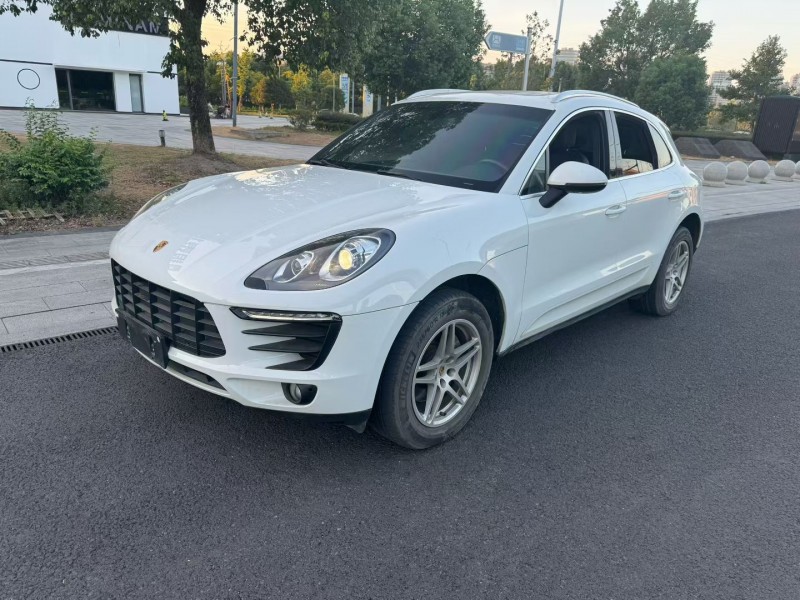台州16年保时捷Macan2