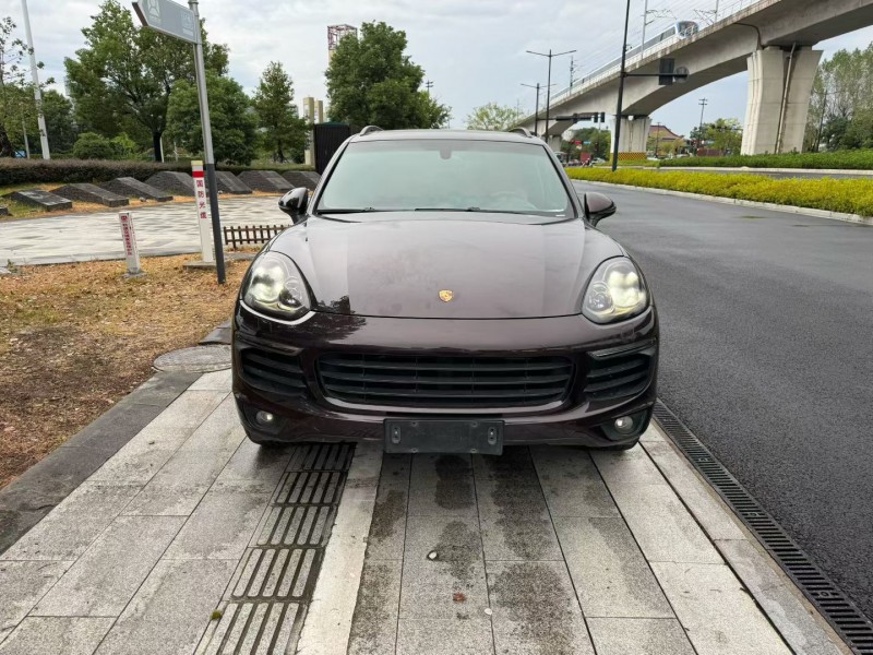 台州17年保时捷卡宴1