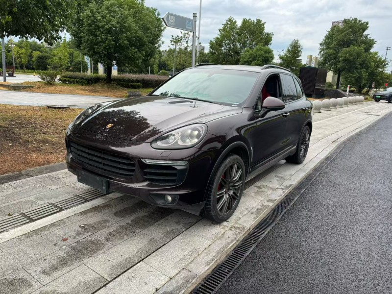 台州17年保时捷卡宴2