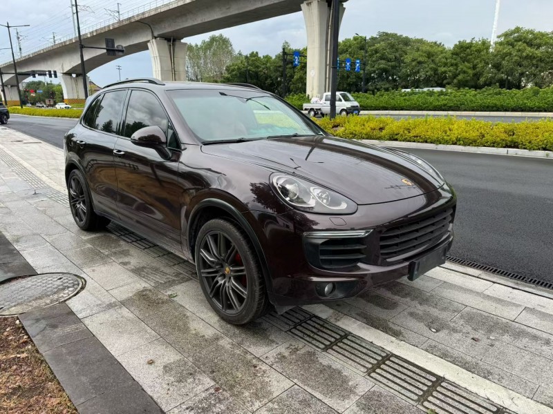 台州17年保时捷卡宴3