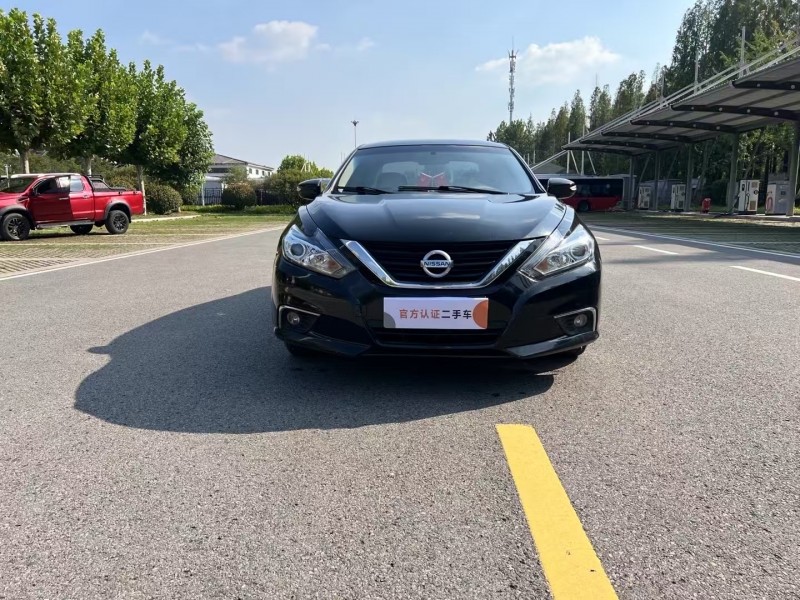 徐州18年日产天籁1