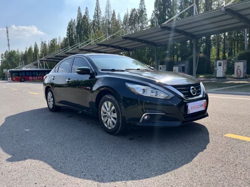 徐州18年日产天籁2