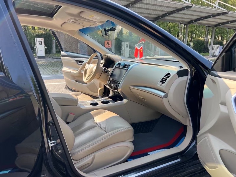 徐州18年日产天籁4