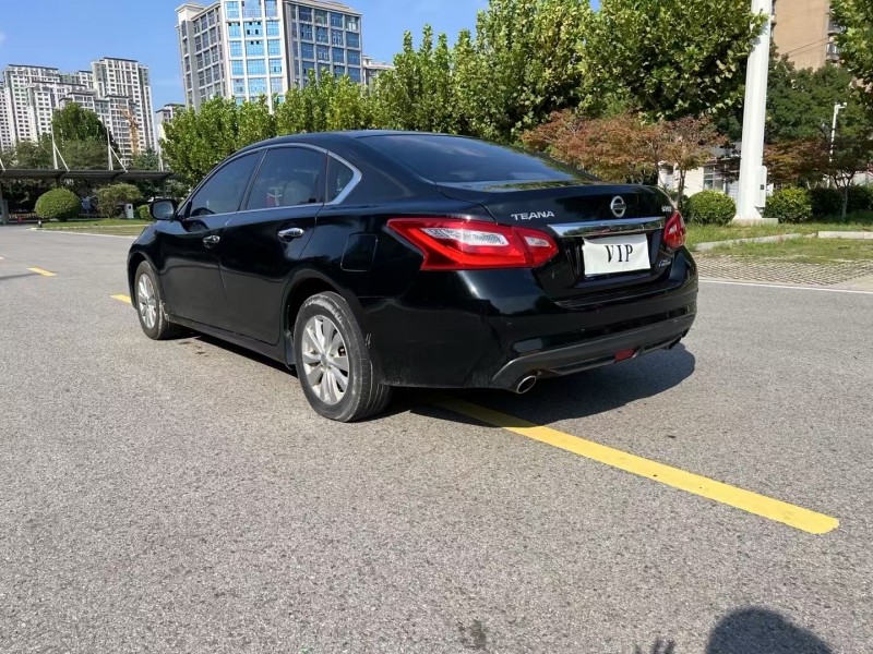 徐州18年日产天籁8