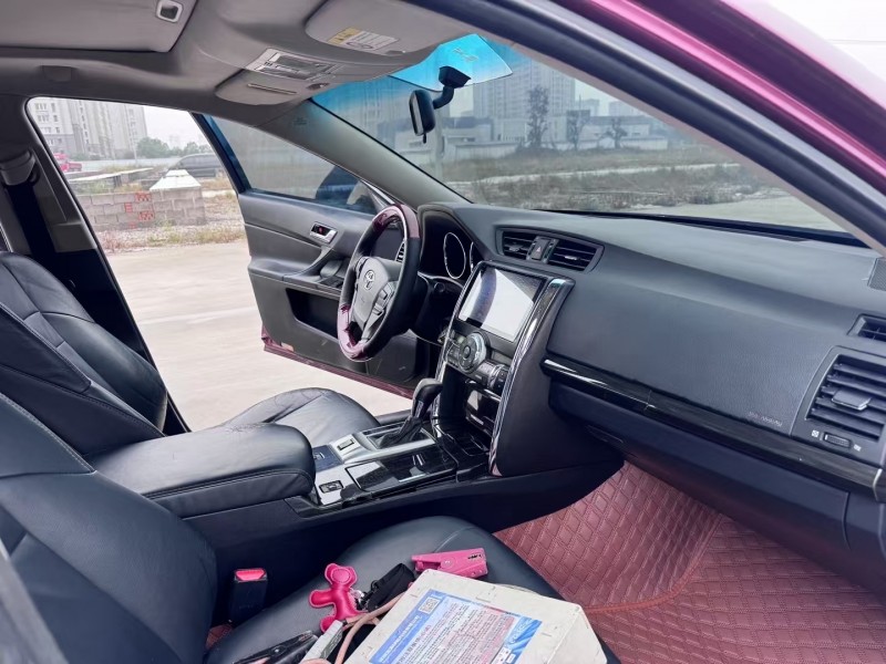 徐州12年丰田锐志4