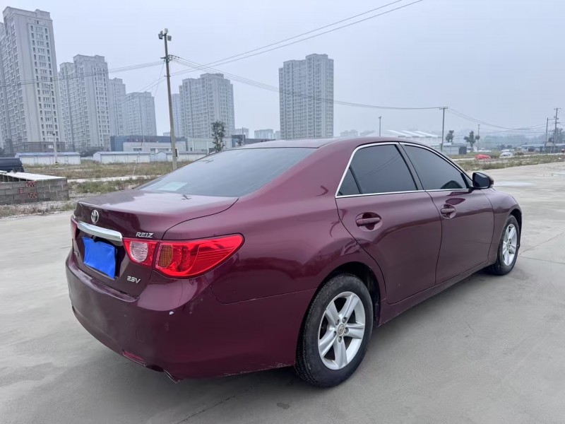 徐州12年丰田锐志8