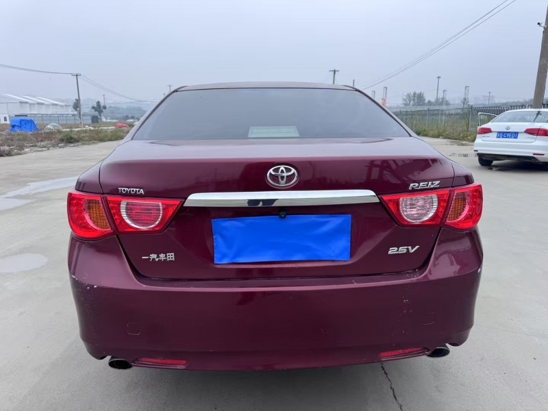 徐州12年丰田锐志9