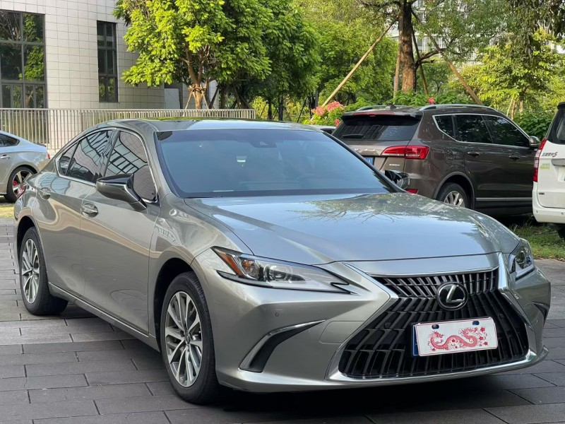 佛山23年雷克萨斯ES3