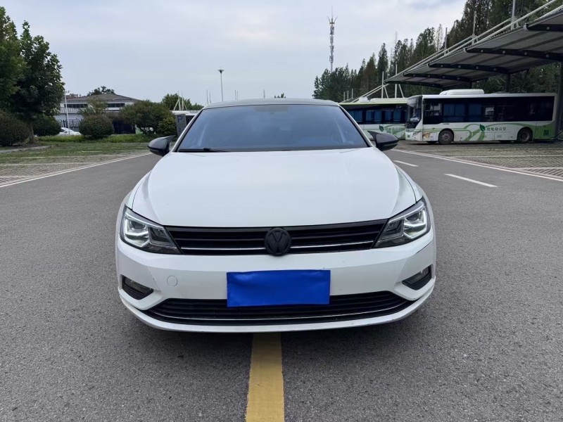 徐州17年大众凌渡1