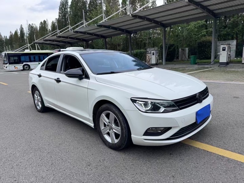 徐州17年大众凌渡2