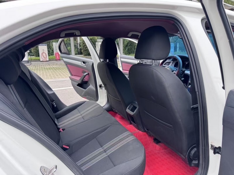 徐州17年大众凌渡6