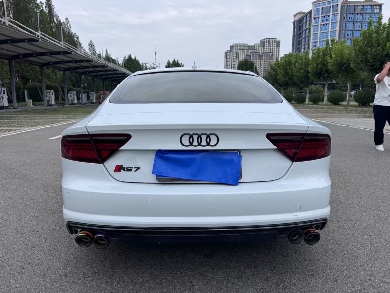 徐州17年奥迪A7L9