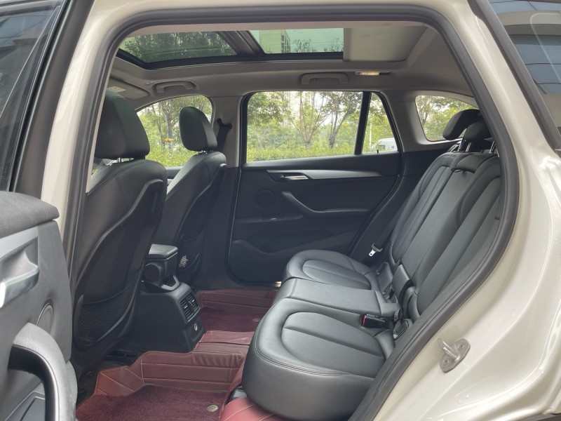 济宁17年宝马X16