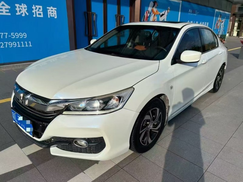 广州17年本田雅阁3