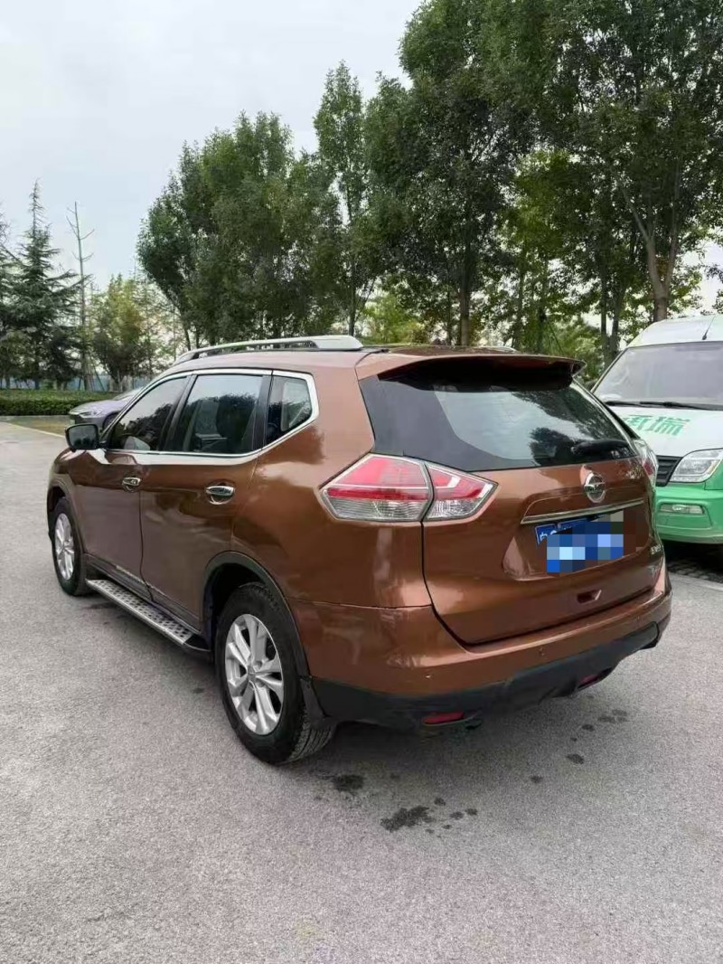 菏泽15年日产奇骏7