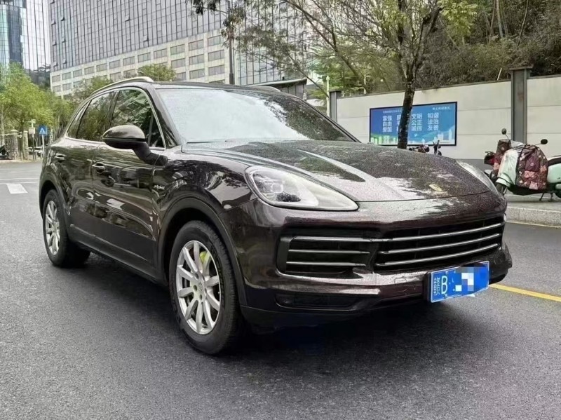 广州20年保时捷卡宴2