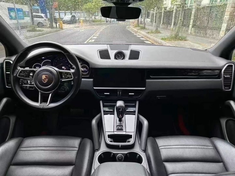 广州20年保时捷卡宴5