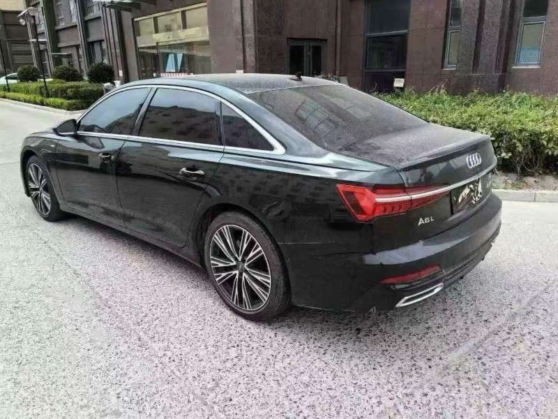 青岛21年奥迪A6L8