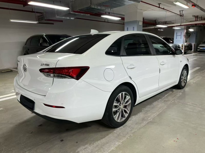 成都19年别克英朗5