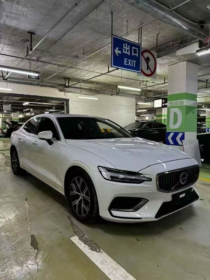 成都23年沃尔沃S60L6