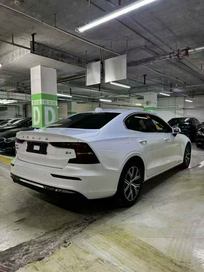 成都23年沃尔沃S60L9