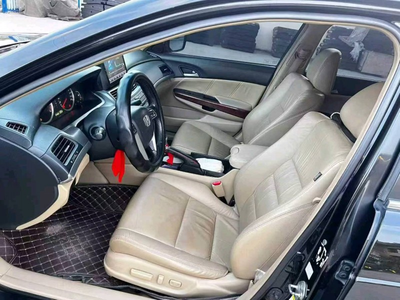 邵阳12年本田雅阁6