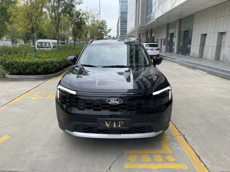 济宁25年福特领睿1