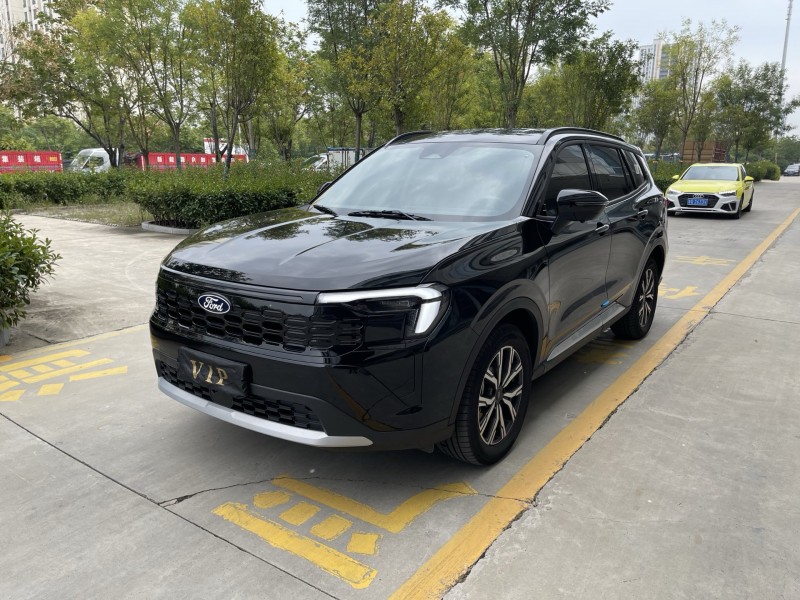 济宁25年福特领睿3