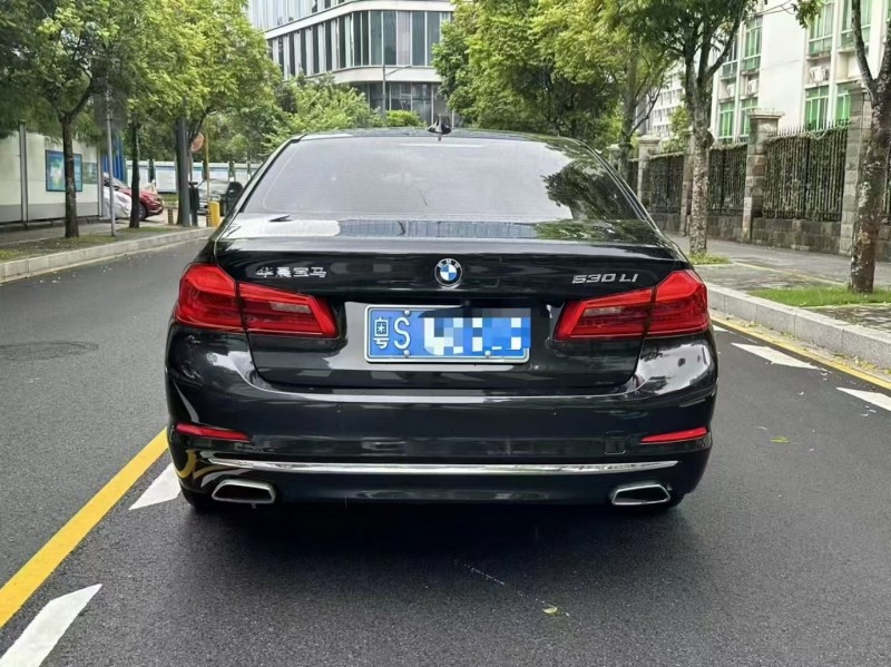 广州20年宝马5系9