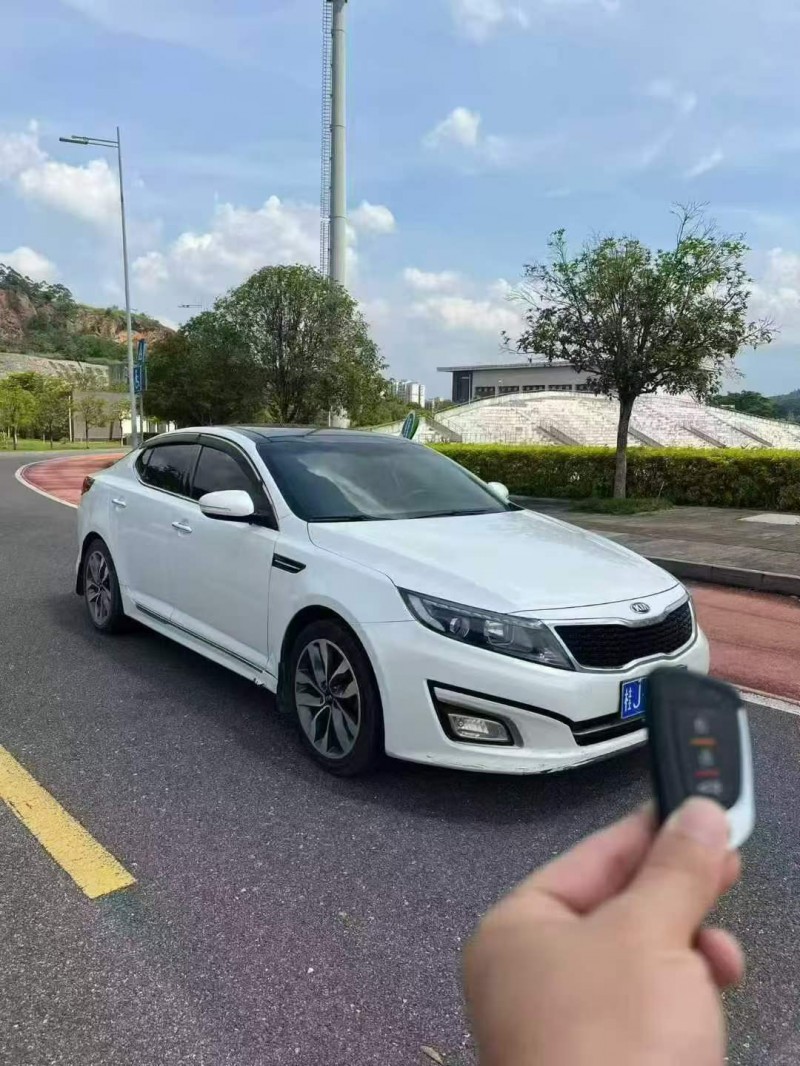 玉林15年起亚K52