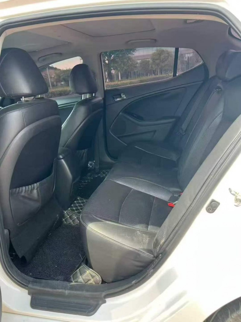 玉林15年起亚K56