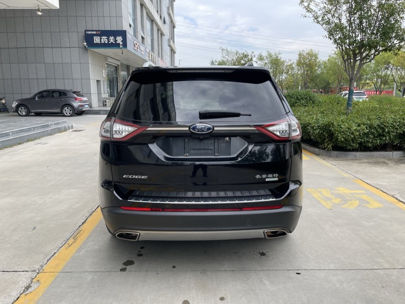 济宁19年福特锐界9