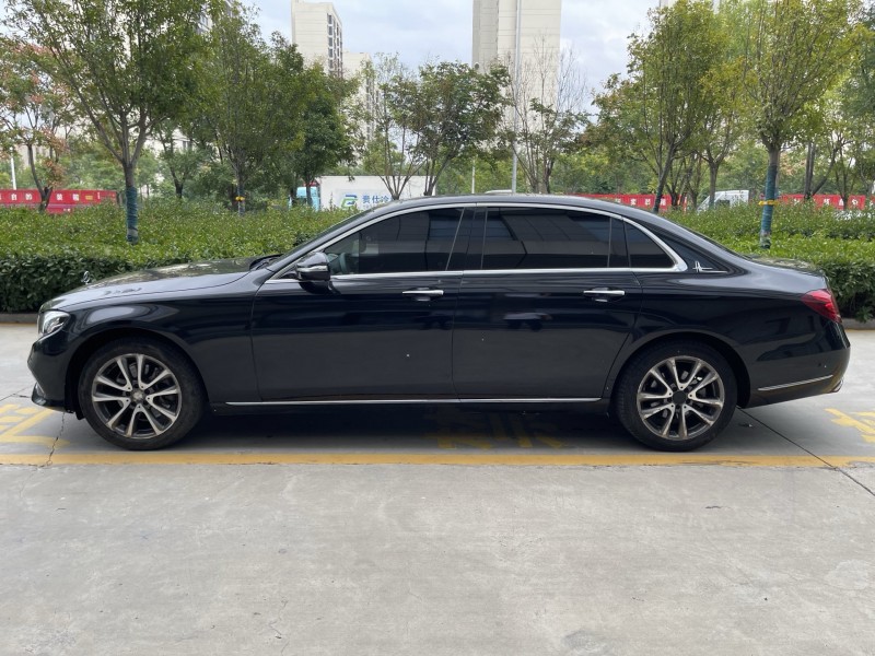 济宁19年奔驰E6