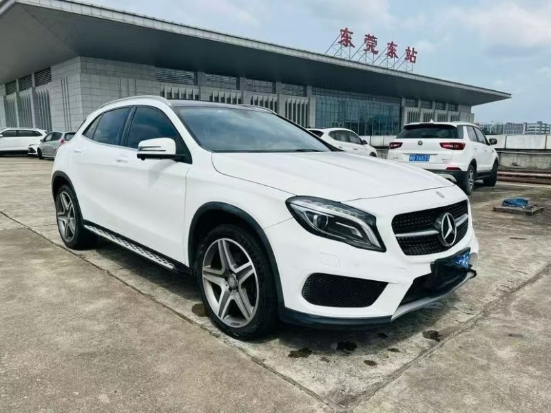 东莞16年奔驰GLA3