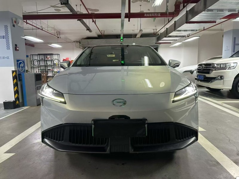 成都23年传祺埃安S1