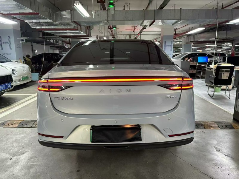 成都23年传祺埃安S9