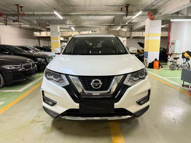 成都24年日产奇骏1