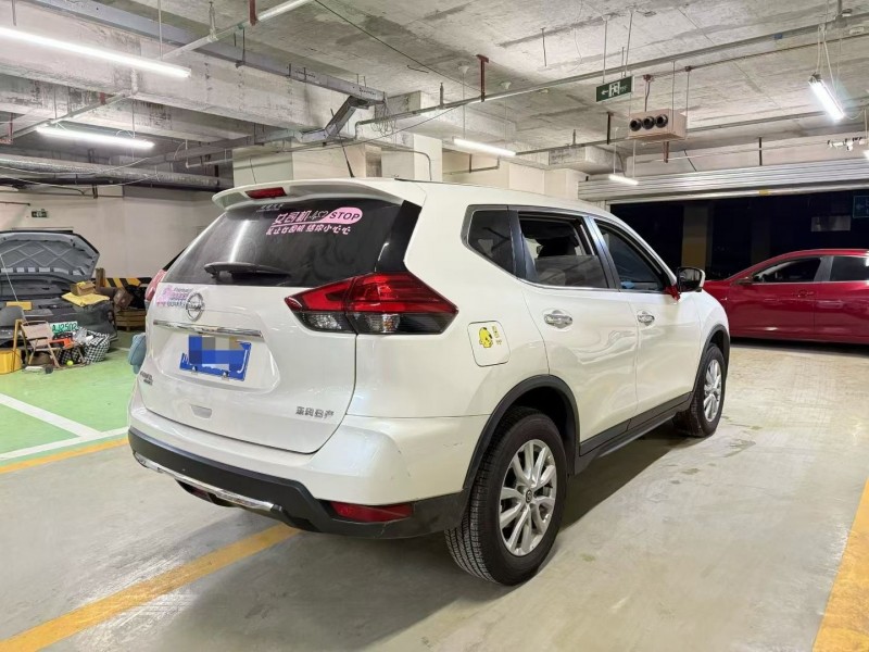 成都24年日产奇骏9