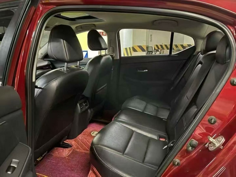 成都20年日产轩逸5