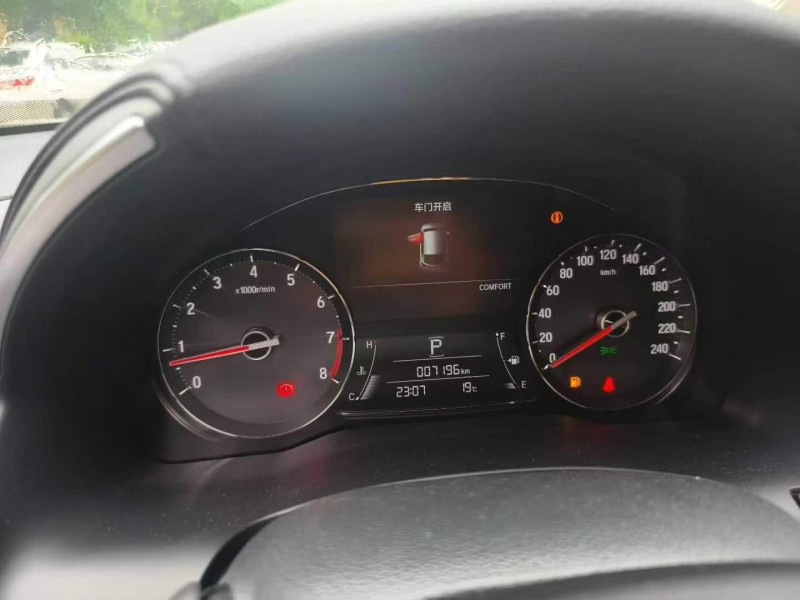 黔西南25年本田冠道4