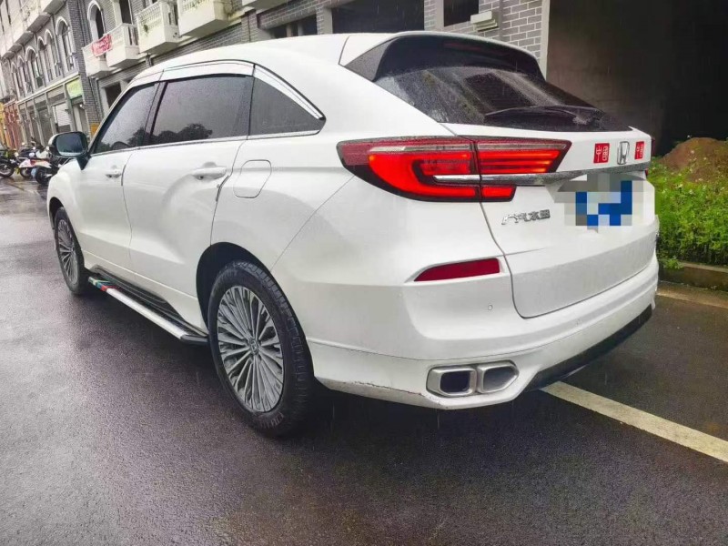 黔西南25年本田冠道8