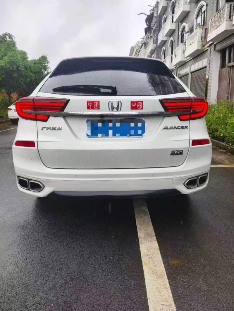 黔西南25年本田冠道9