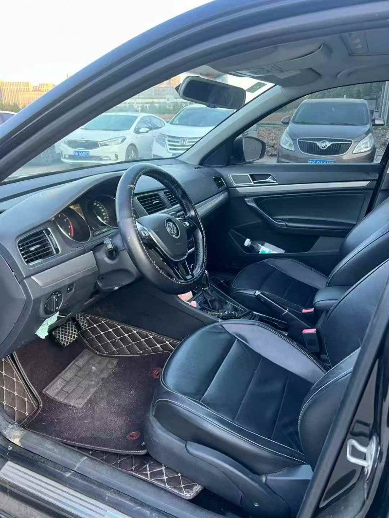 郑州16年大众朗逸4