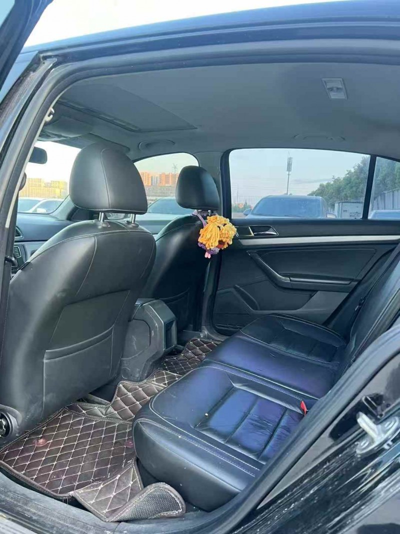 郑州16年大众朗逸6