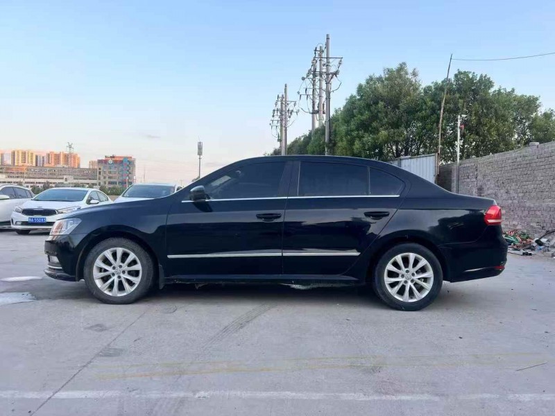 郑州16年大众朗逸8