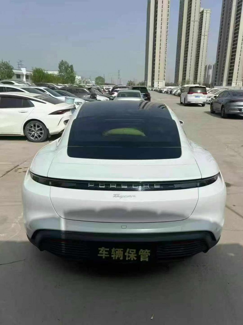 成都22年保时捷Taycan4