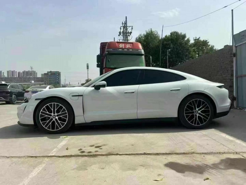 成都22年保时捷Taycan6